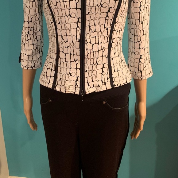 Elegant Blazer - Picture 6 of 6